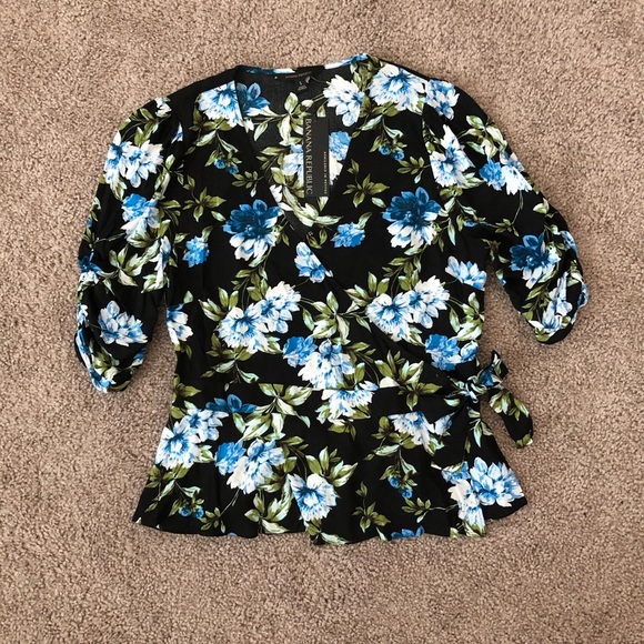 Banana Republic Shirt Womens Size S Blue Floral Wrap Top - Picture 2 of 12